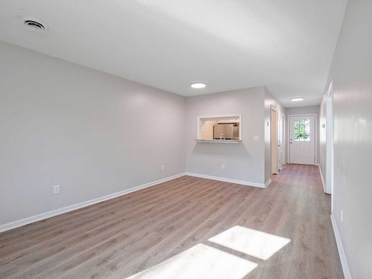 2 BED/1 BATH AVAILABLE IN MARTINSVILLE, VA - Photo 7 of 20