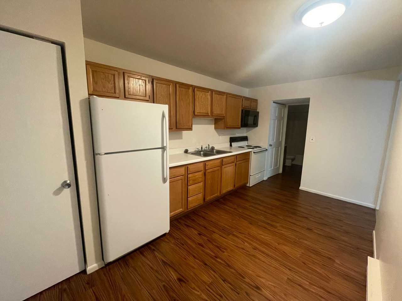 Meadow Creek Apartments - Photo 2 of 12