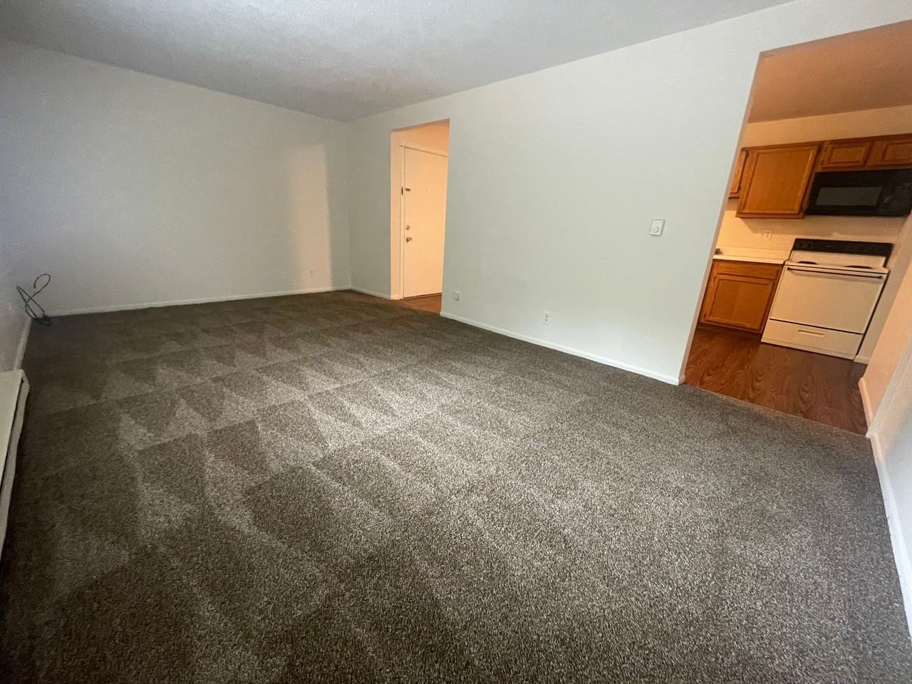 Meadow Creek Apartments - Photo 6 of 12