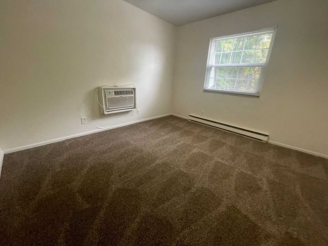 Meadow Creek Apartments - Photo 7 of 12