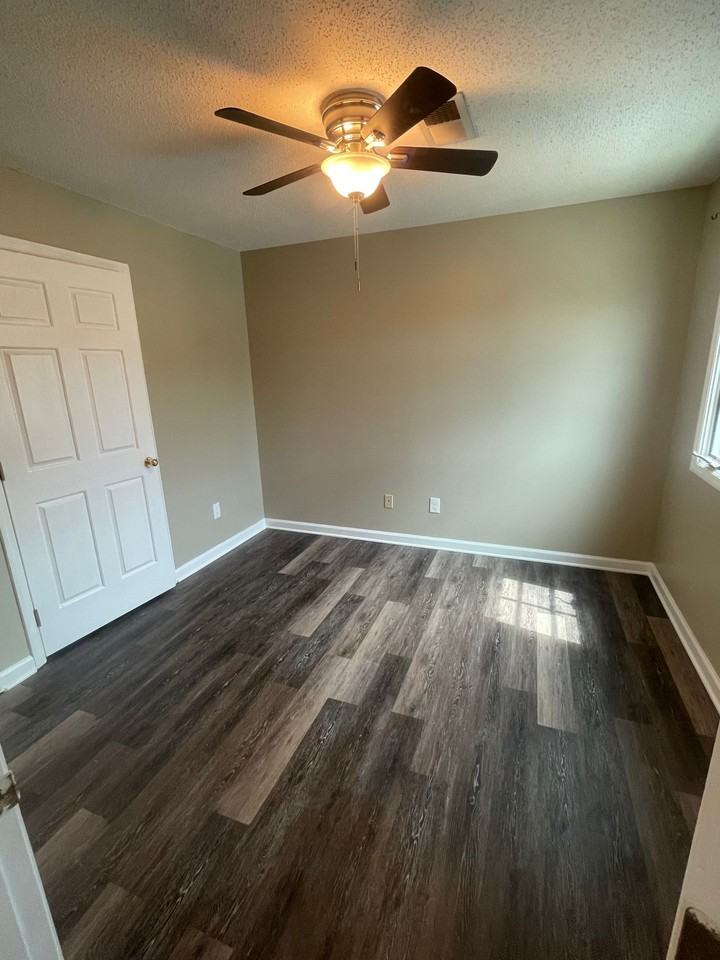 541 Euclid - Photo 3 of 3