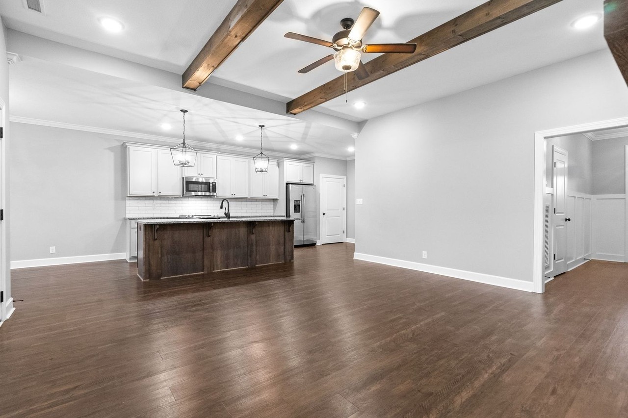 505 Dexter Dr - Photo 6 of 38