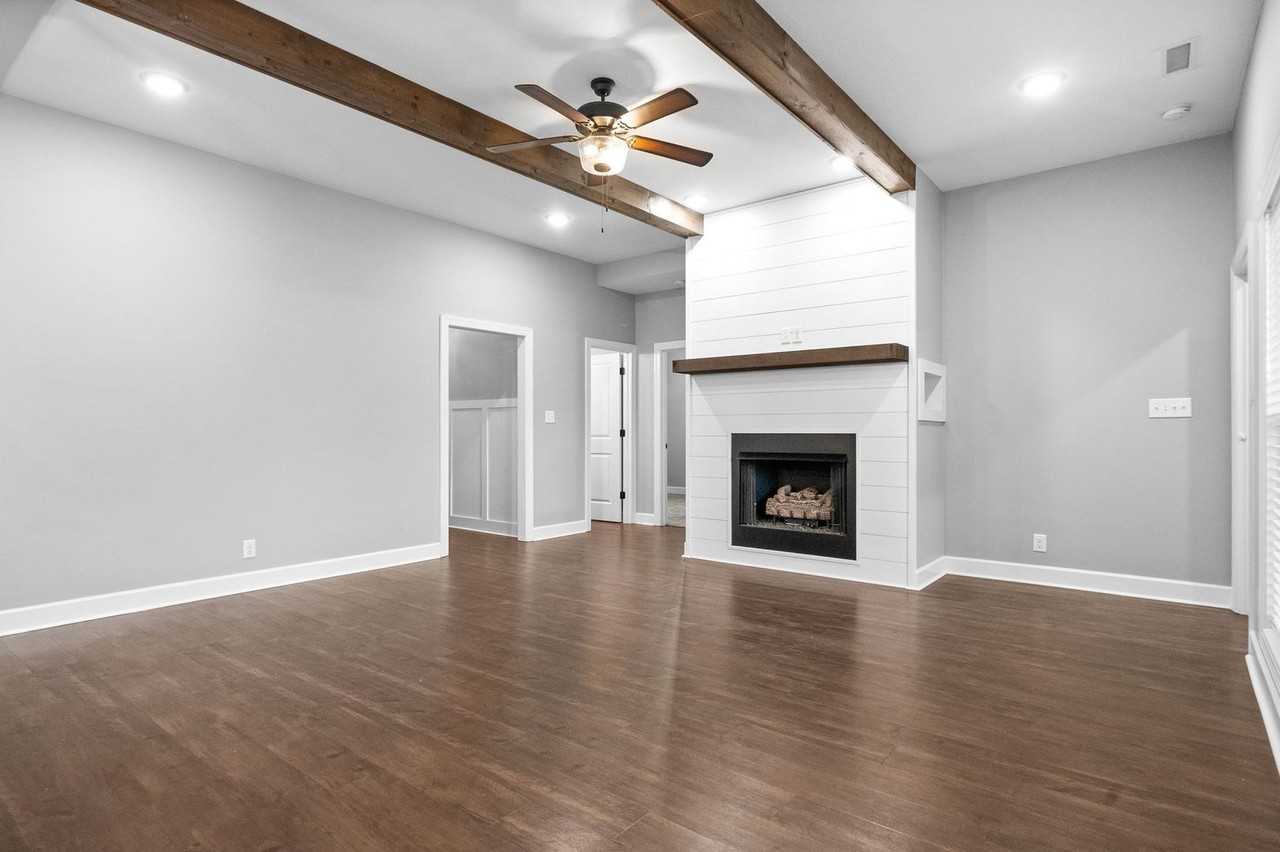 505 Dexter Dr - Photo 7 of 38