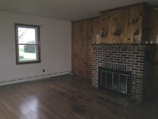 134 N Limestone Rd - Photo 2 of 8