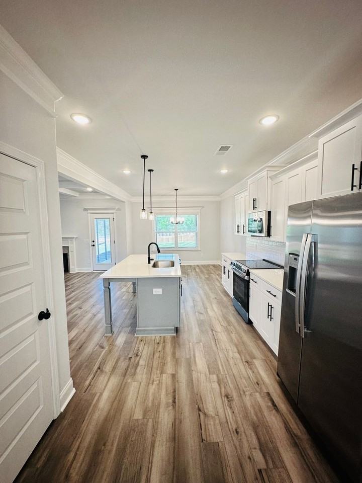 718 Lindsey Brooke Trce - Photo 6 of 38