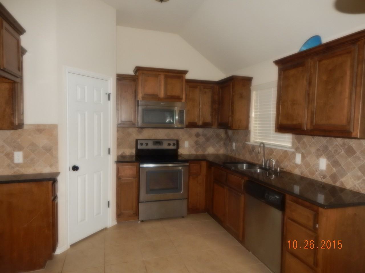 2325 Golden Ln - Photo 3 of 12