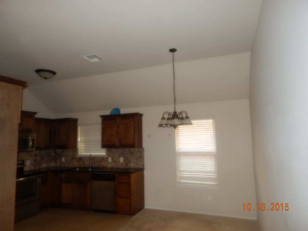 2325 Golden Ln - Photo 5 of 12