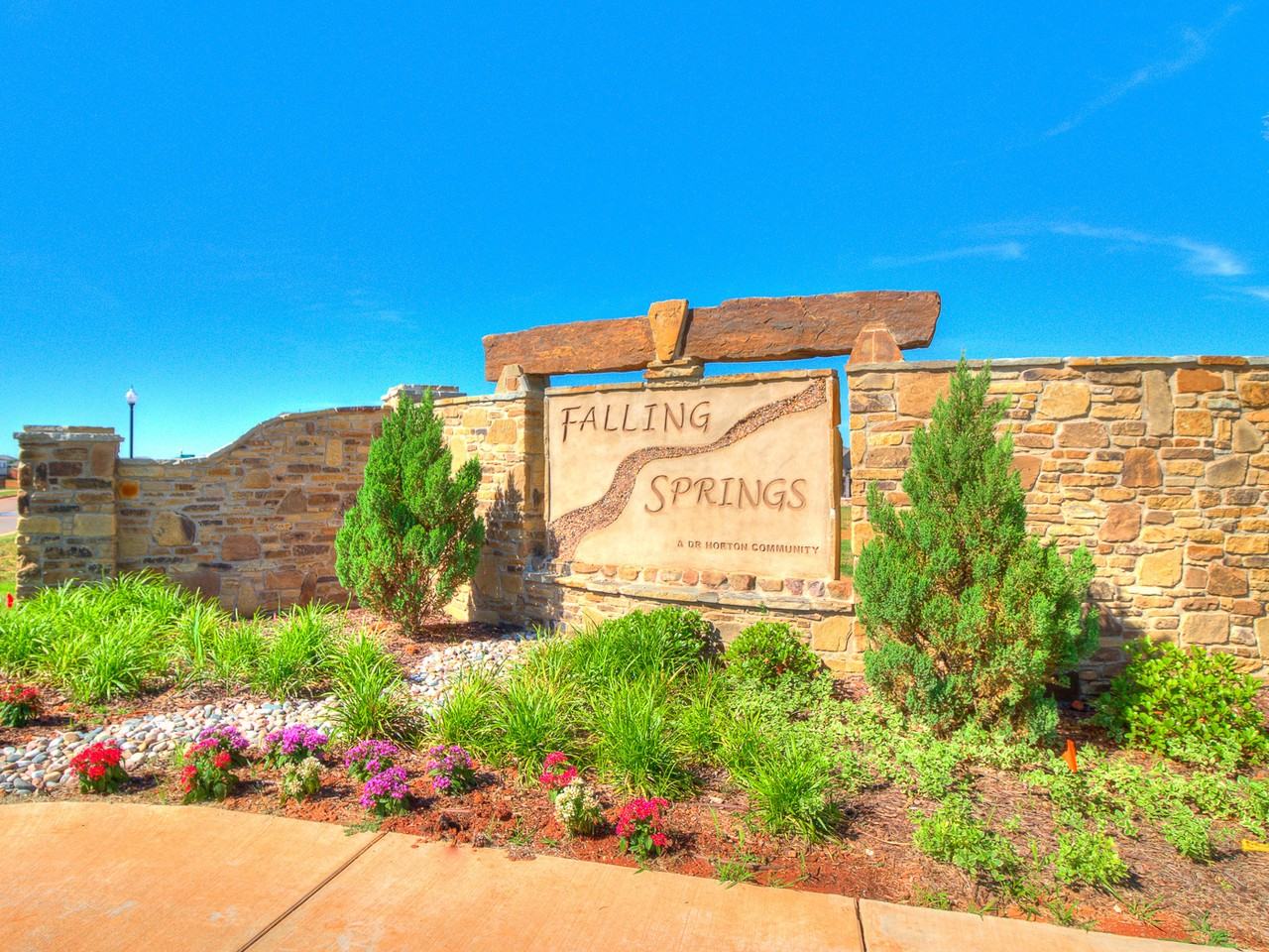 7336 Nw 148th St - Photo 2 of 49