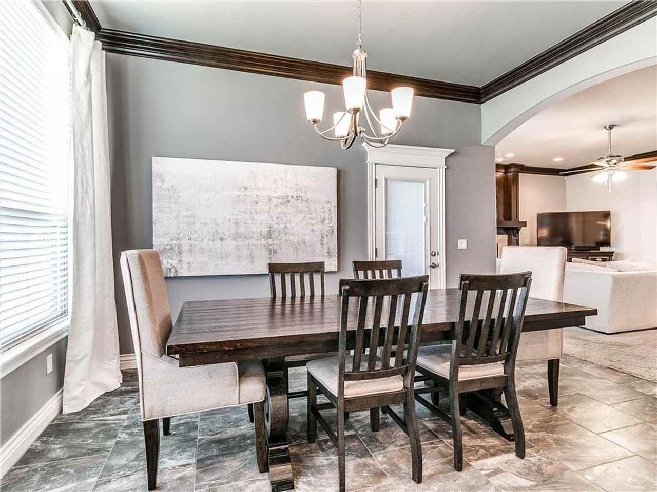 6305 Nw 156th St - Photo 4 of 28