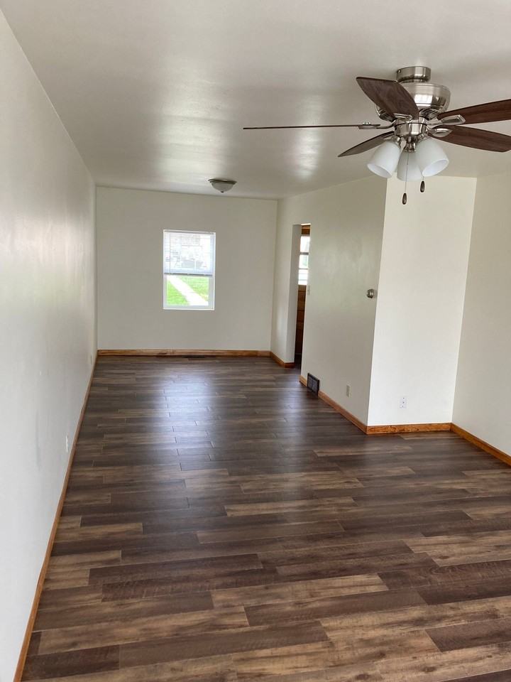 Immaculate Updated 3 Bedroom with 1.5 Bath - Photo 2 of 21