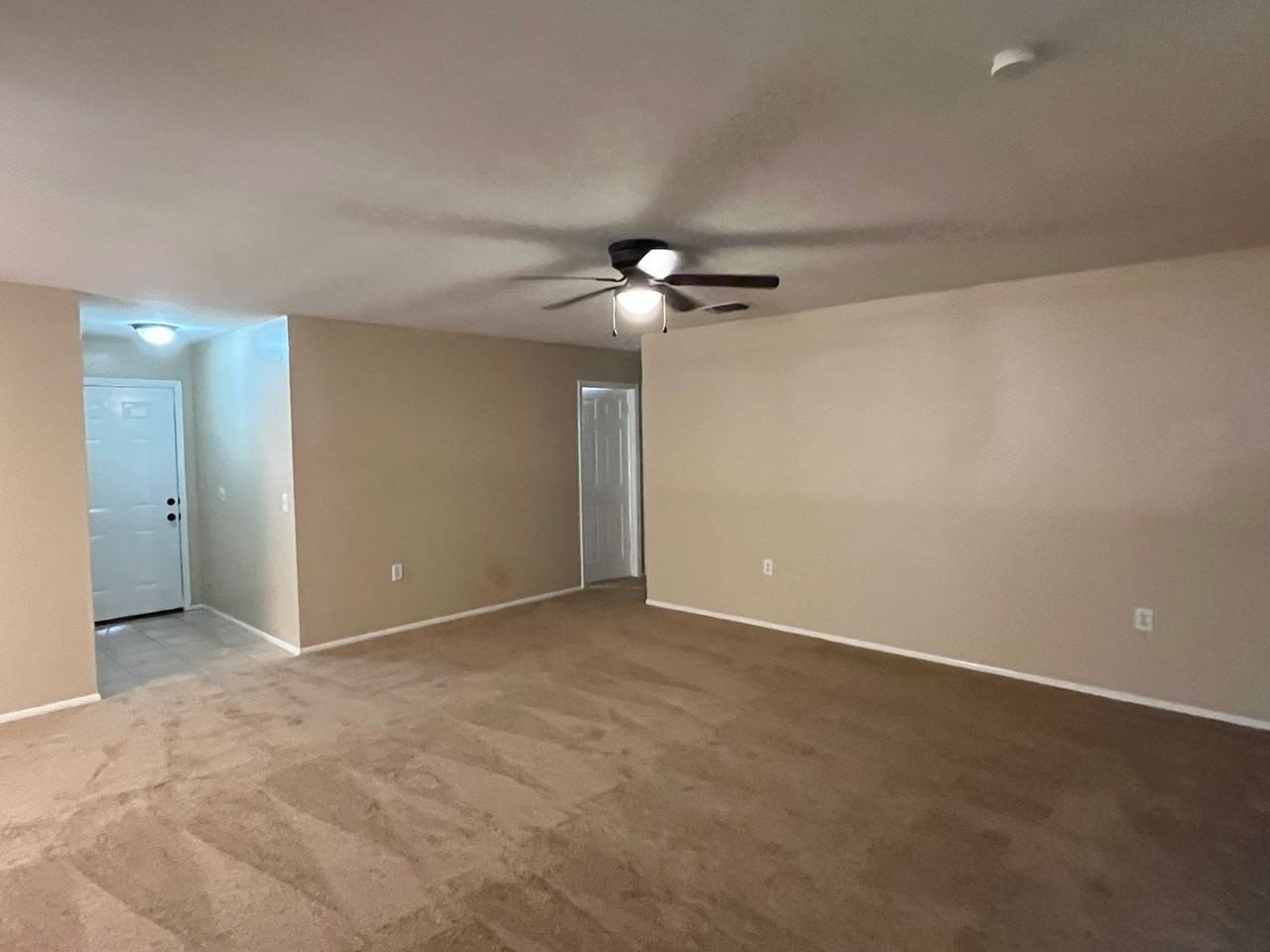 103 Meadow Way - Photo 4 of 37