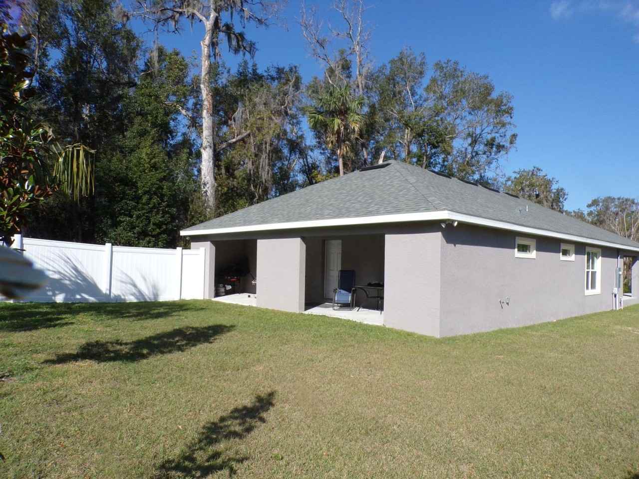 342 E Wisconsin Ave - Photo 5 of 10