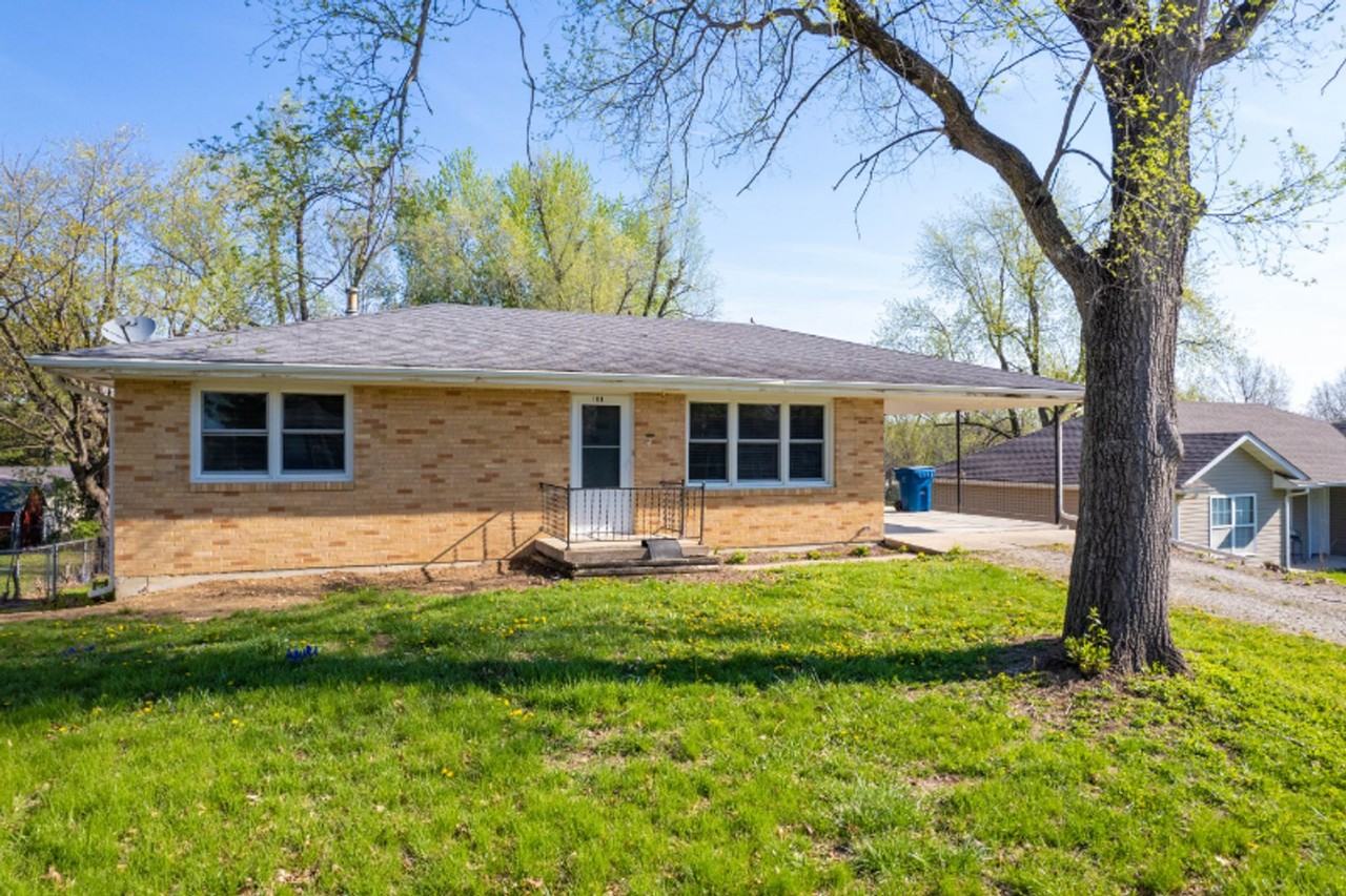 109 Norma Ln - Photo 3 of 41