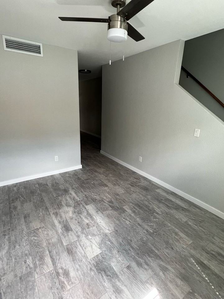 12717 W Amy Dr #4 - Photo 2 of 13