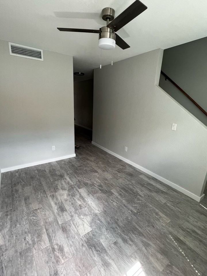 12717 W Amy Dr #4 - Photo 3 of 13