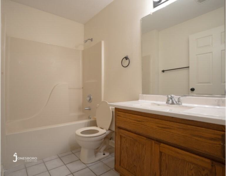 2105 Spence Cir #5 - Photo 3 of 11