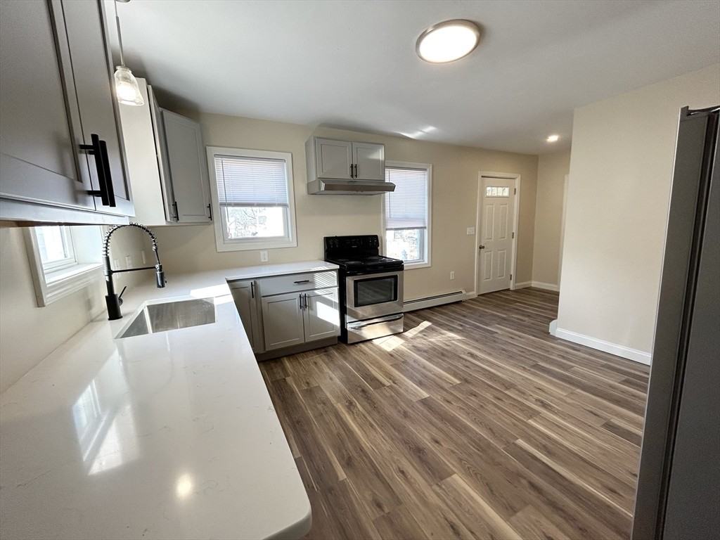 182 Smith St #1 - Photo 2 of 11