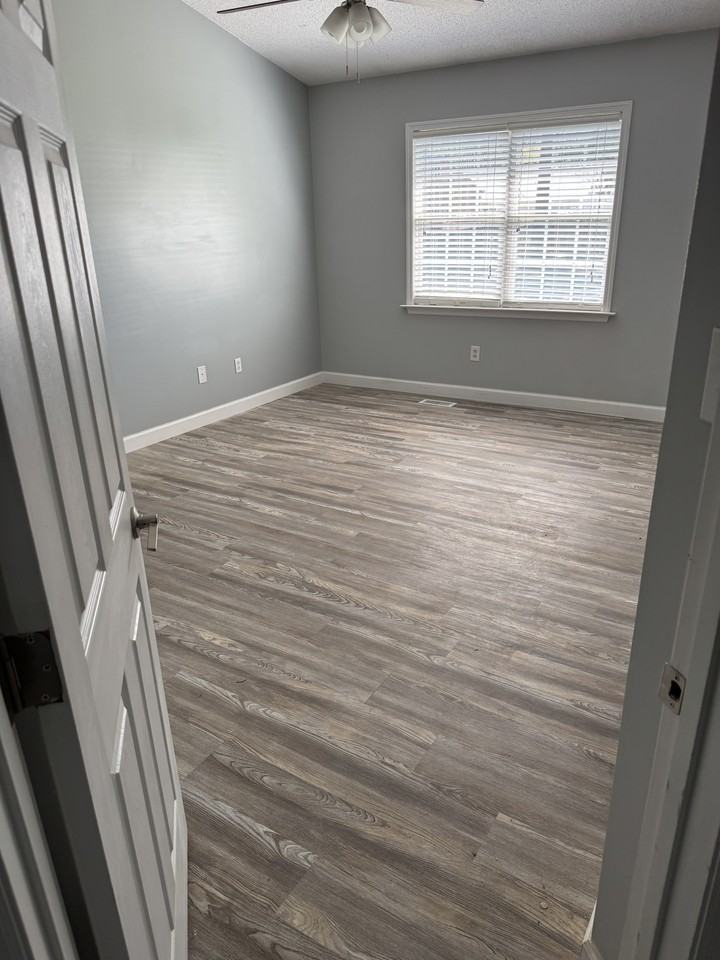 305 Gibbs Road #NA - Photo 7 of 45