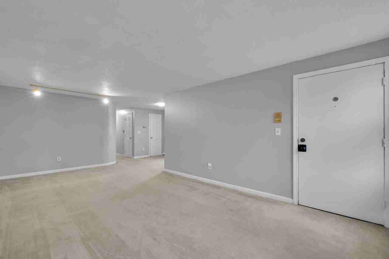 75 John St #2 - Photo 2 of 13