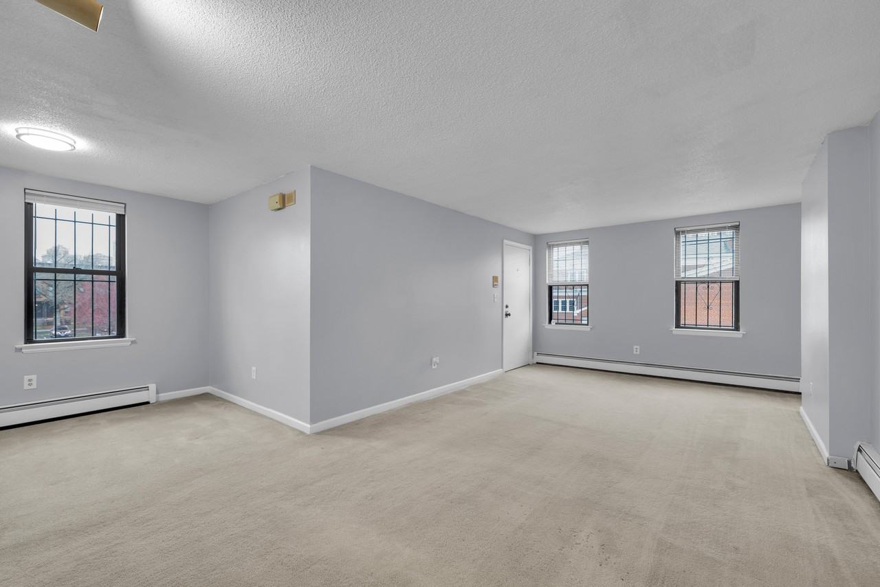 75 John St #2 - Photo 3 of 13