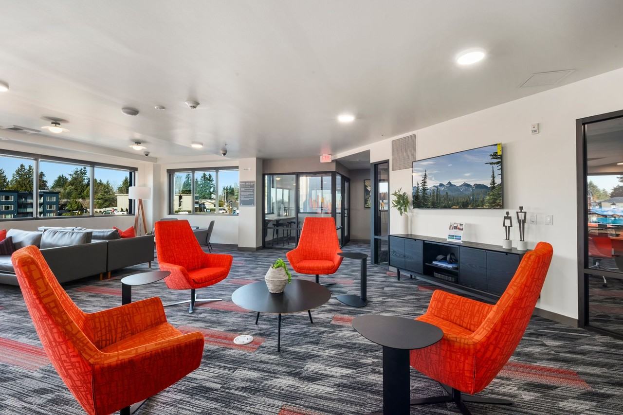 Astra Apartments - Photo 6 of 25