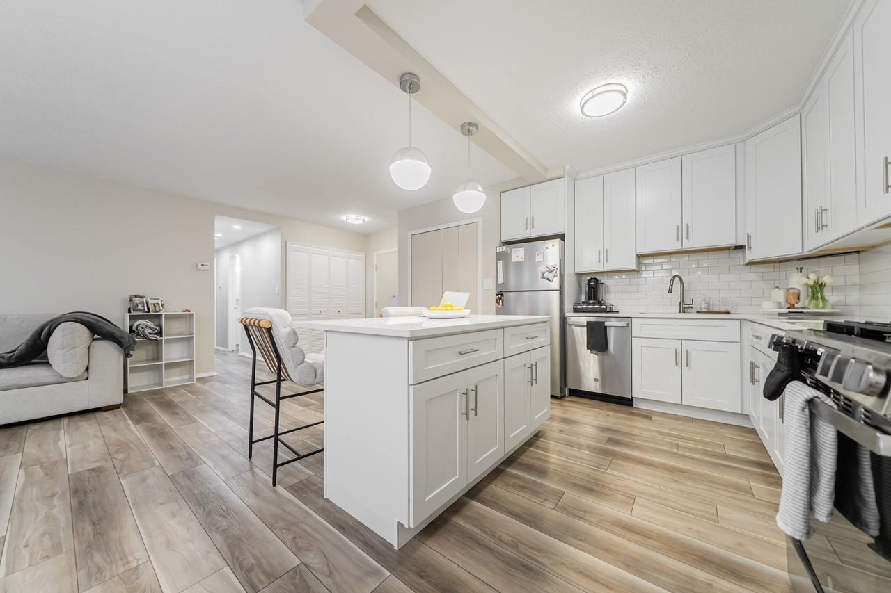 Huntington Green Apartments - Photo 2 of 50