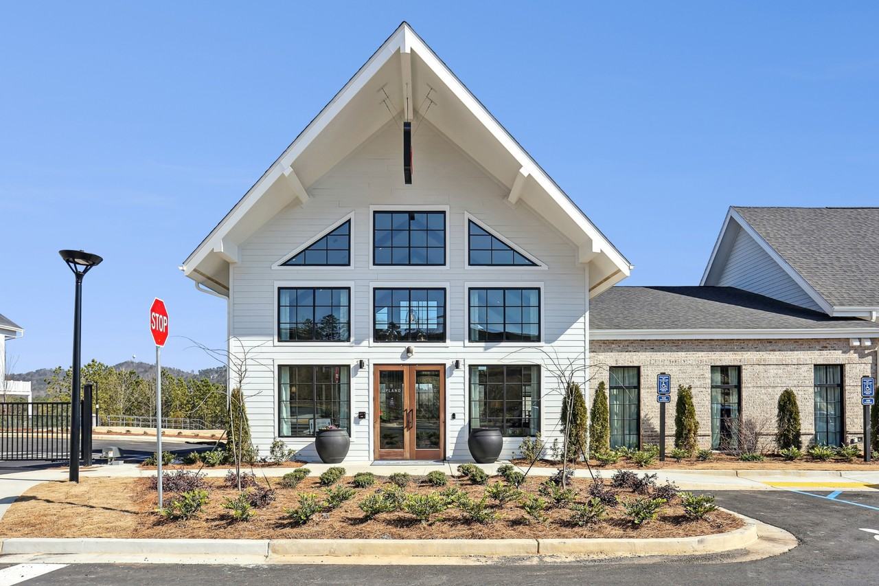 Upland Emerson - Photo 2 of 50