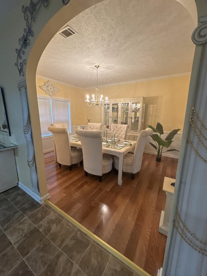 Parc Ct - Photo 6 of 8