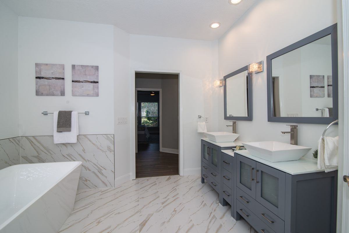 1579 Harrington Park Dr - Photo 2 of 6