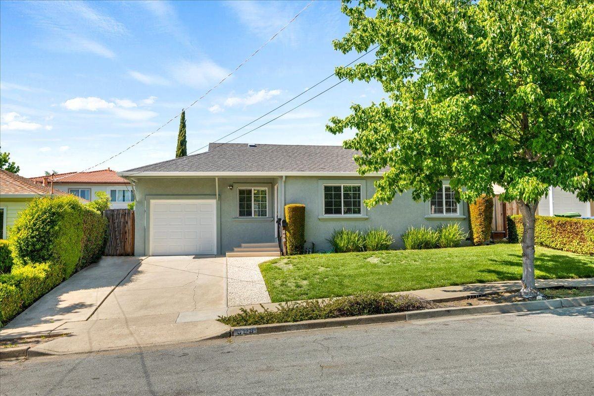 323 De Leon Ave - Photo 2 of 16