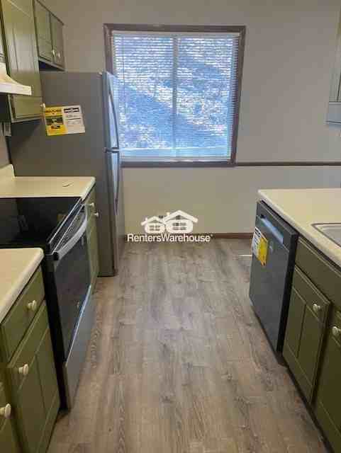 2108 Highwood Ave E - Photo 2 of 8