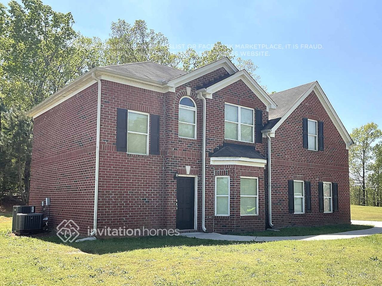 436 Trousseau Ln - Photo 2 of 19