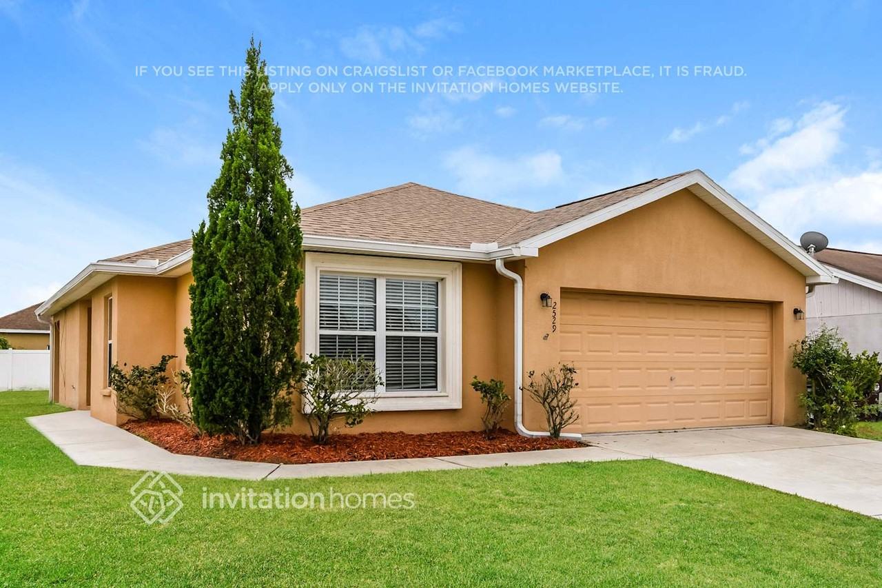 2529 Bobby Lee Ln - Photo 3 of 17