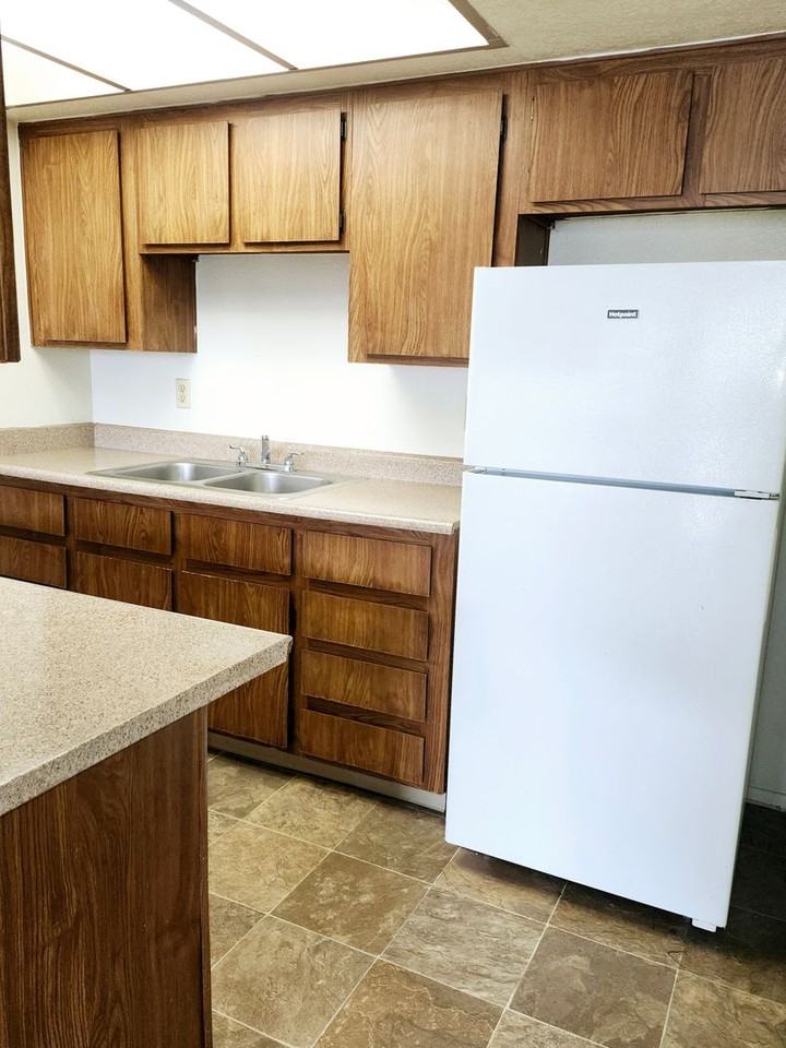 Eastgate Apartments - Photo 6 of 13