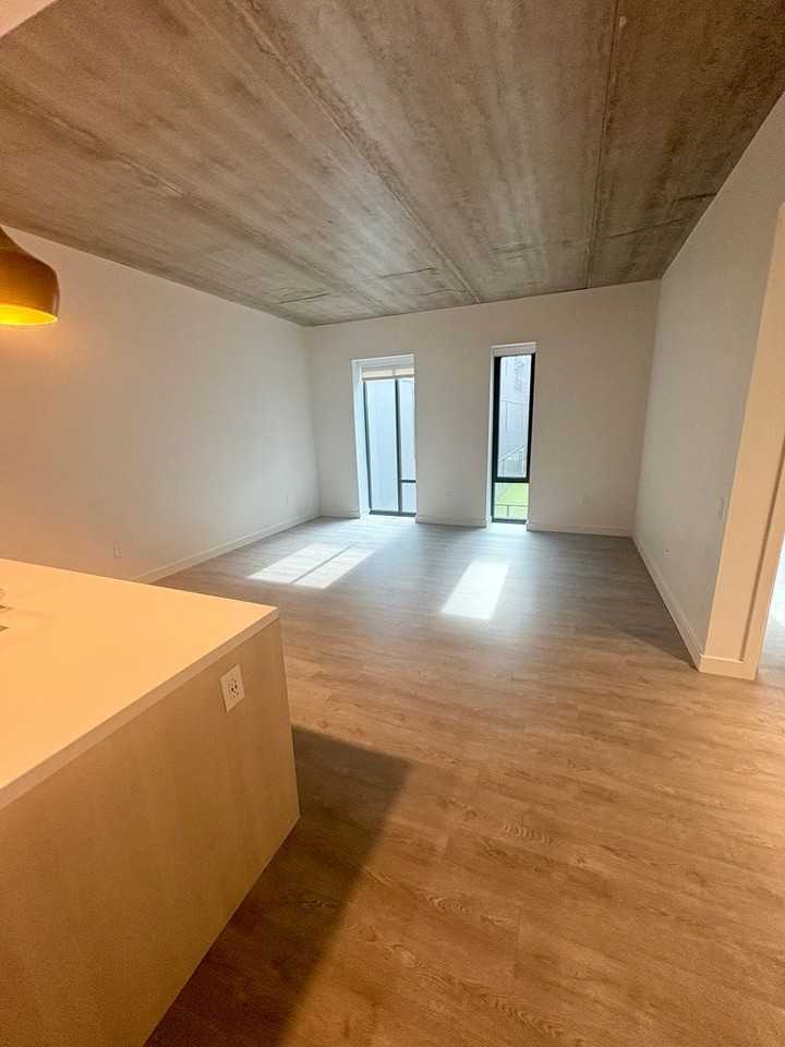 Baumhaus Apartments - Photo 4 of 30