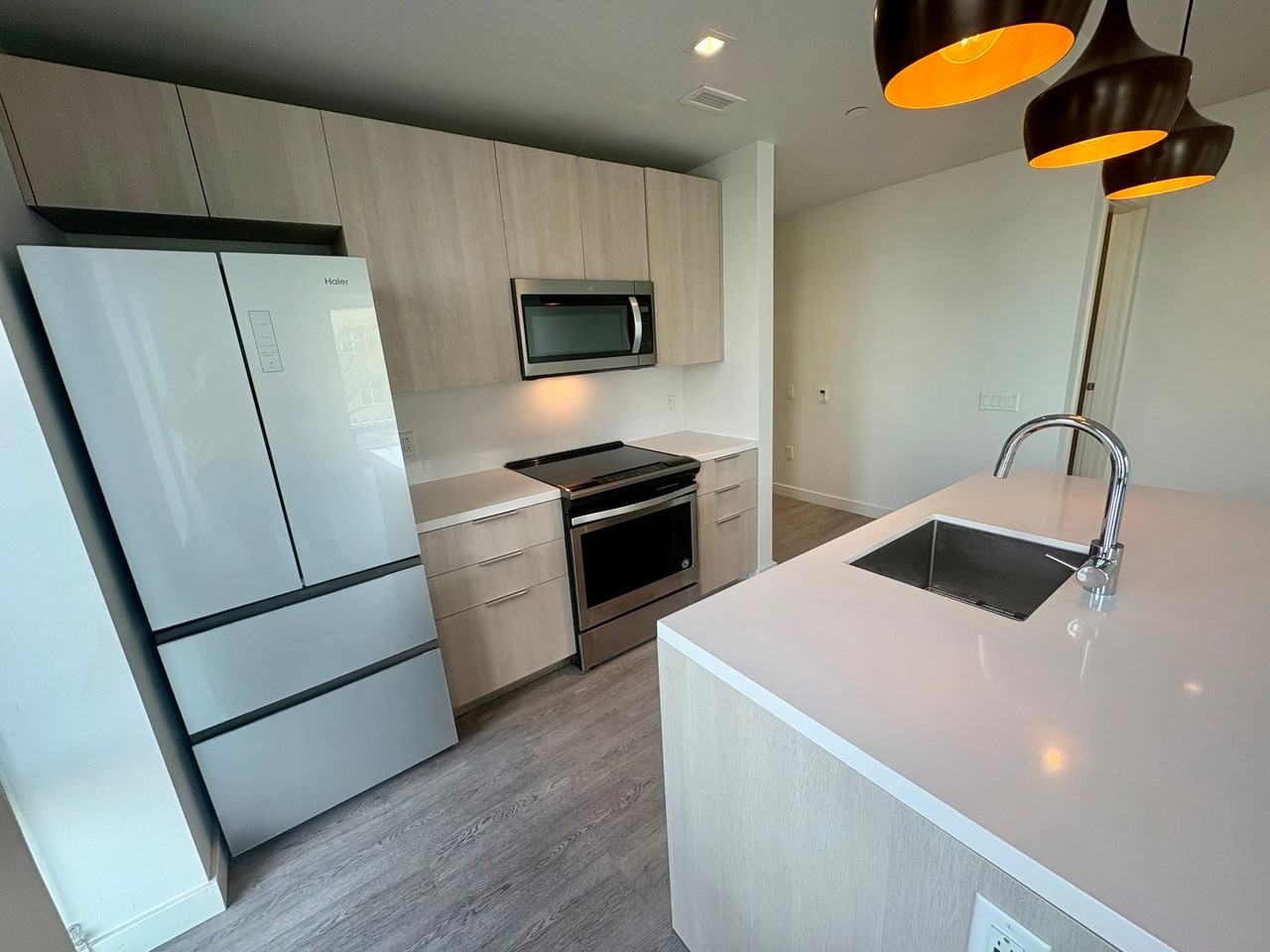 Baumhaus Apartments - Photo 4 of 25