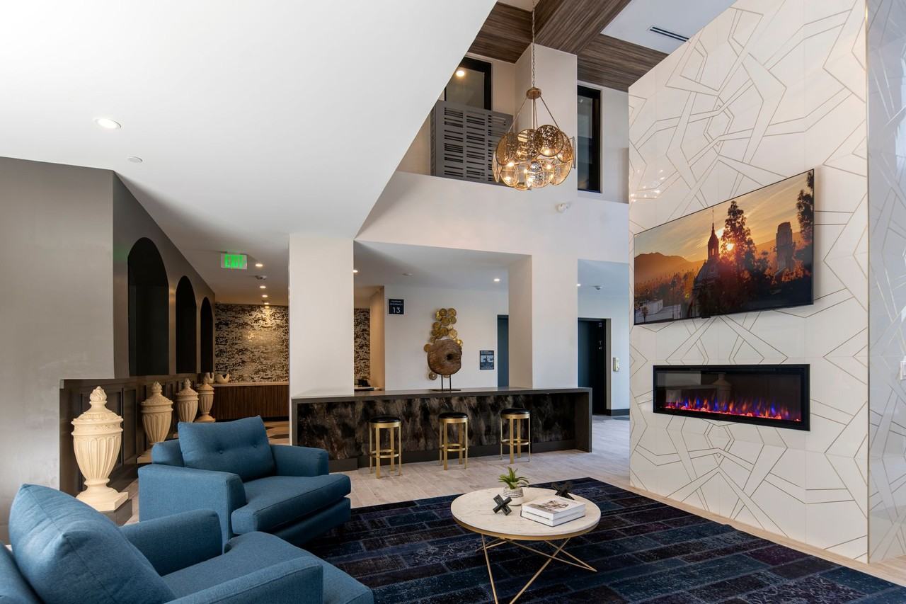 MARK Riverside - Photo 2 of 50