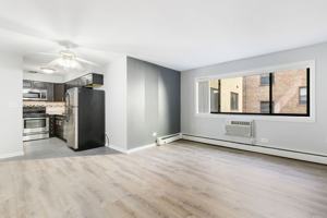 featured image of 6001 N Kenmore Ave