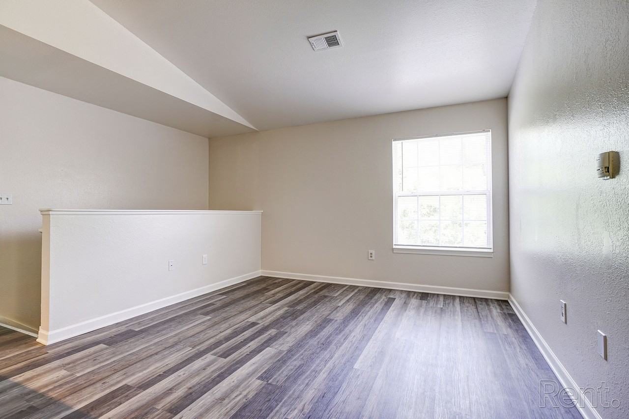 Fountain Park Apartments - Photo 4 of 50