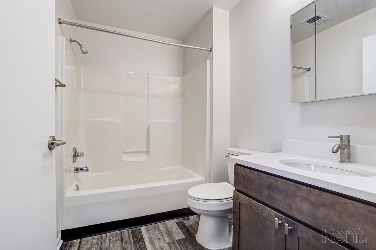 Fountain Park Apartments - Photo 6 of 50