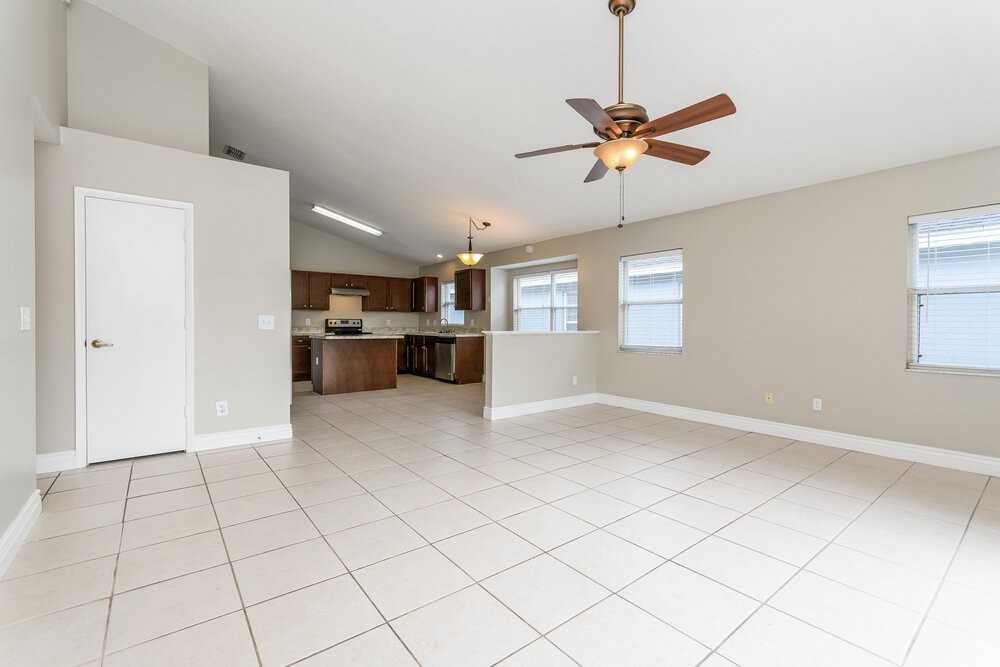 2724 Burwood Ave - Photo 5 of 16