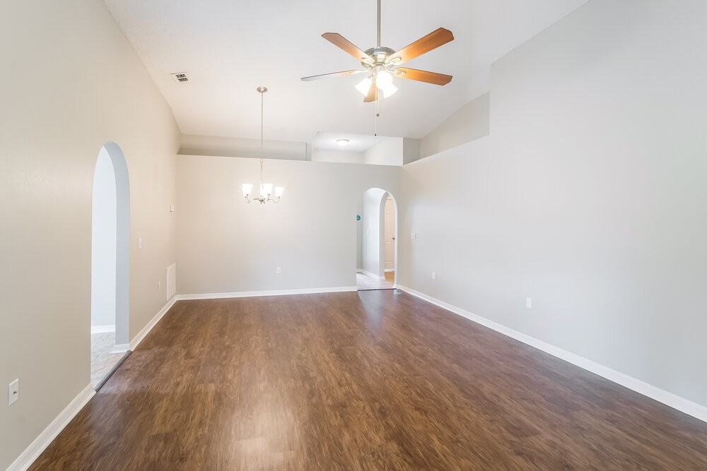 6811 Majorca Ct - Photo 3 of 15