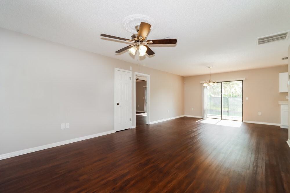 10564 Blythville Rd - Photo 4 of 16