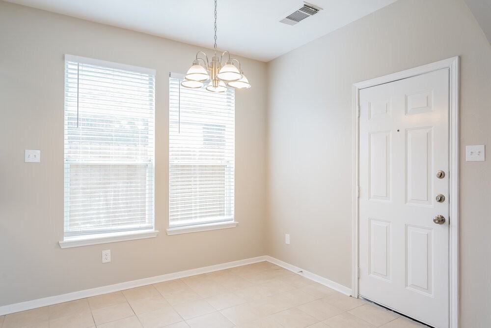 18639 Appletree Ridge Rd - Photo 5 of 17