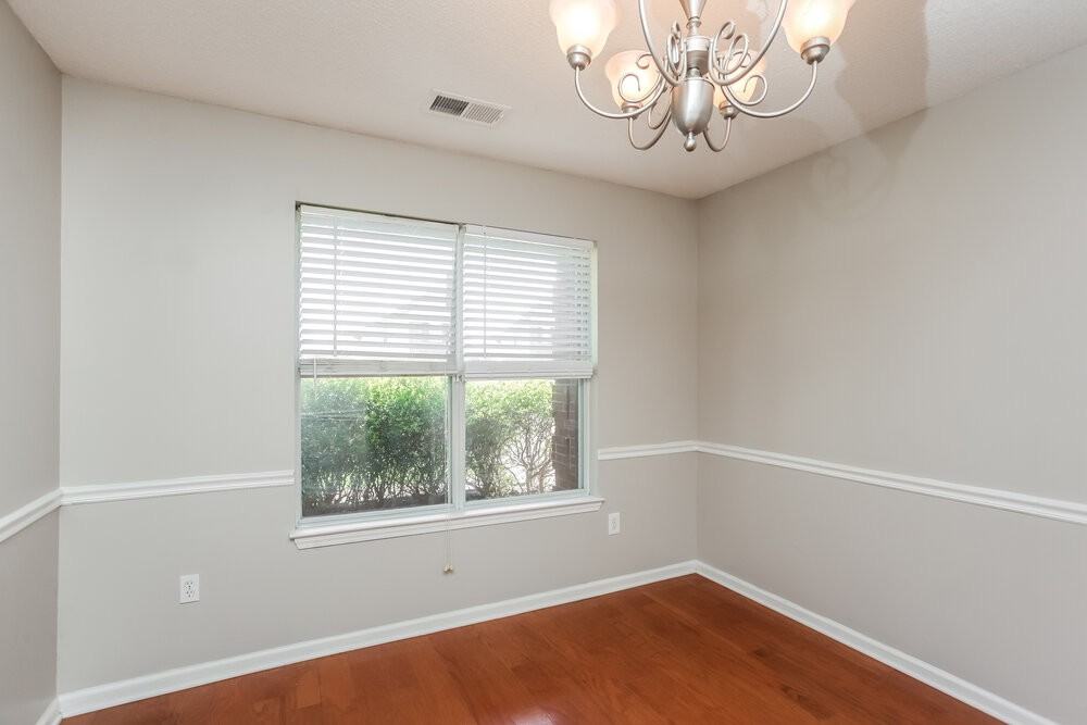 6723 Crystal Dr - Photo 7 of 17