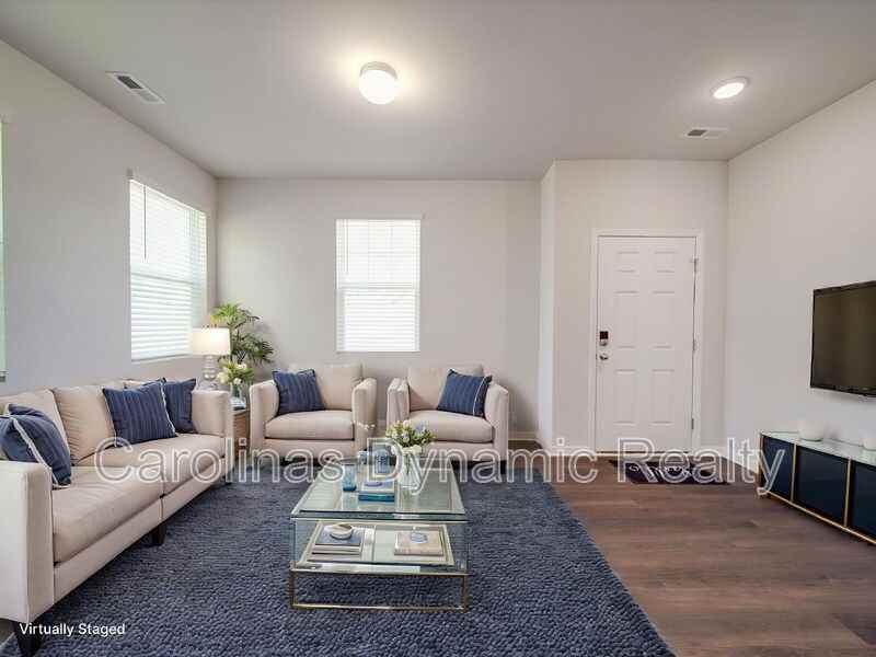 111 Peridot Dr - Photo 3 of 41