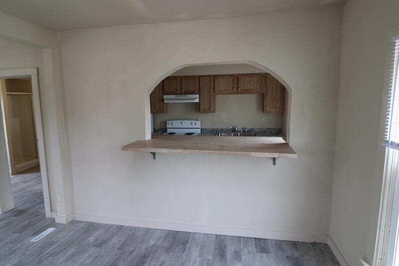 423 Draper St - Photo 7 of 19