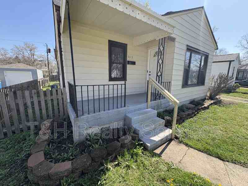 5315 Norwaldo Ave - Photo 3 of 21
