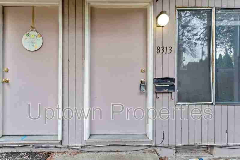 8313 Se 17th Ave - Photo 2 of 23