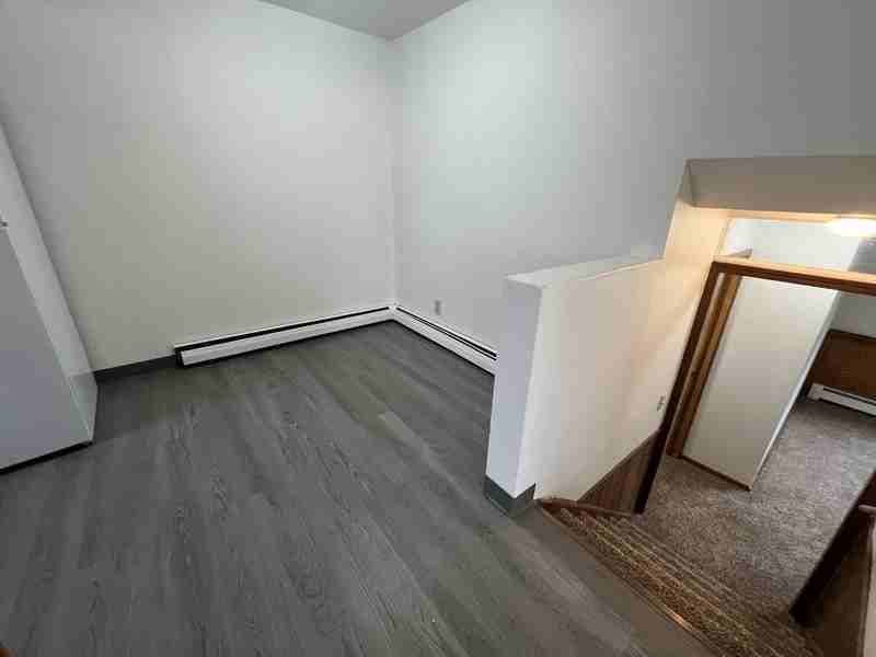 1201 S 35th St - Photo 3 of 16